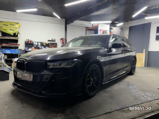 Установка сабвуферов в аудиосистему BANG & OLUFSEN в BMW 5-Series G30 (G31)