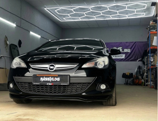 Opel Astra J установка громкой аудиосистемы