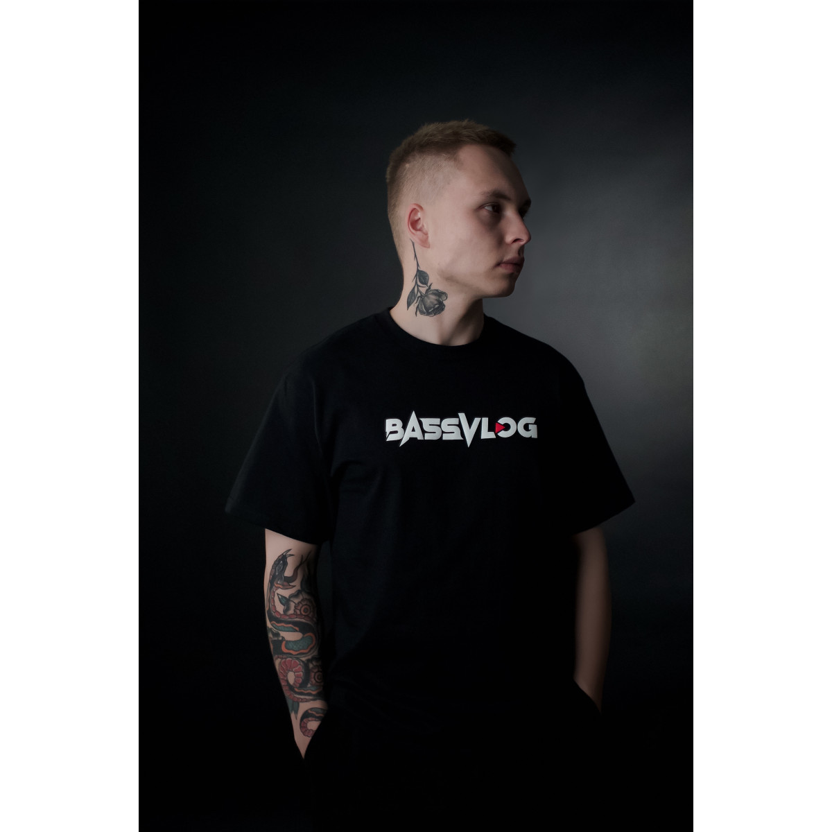 Футболка BASSVLOG черная