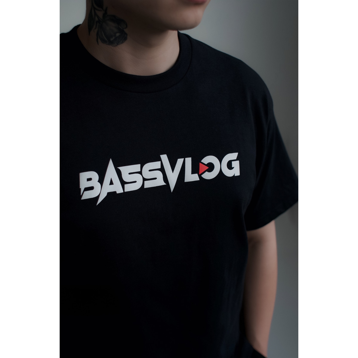 Футболка BASSVLOG черная