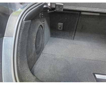 Короб стелс Geely Tugella (2019-н.в.) под 10