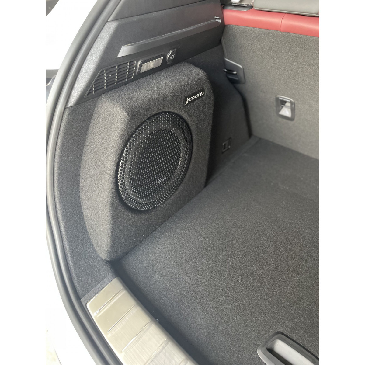 Короб стелс Geely Coolray (2019 - н.в.) под 10
