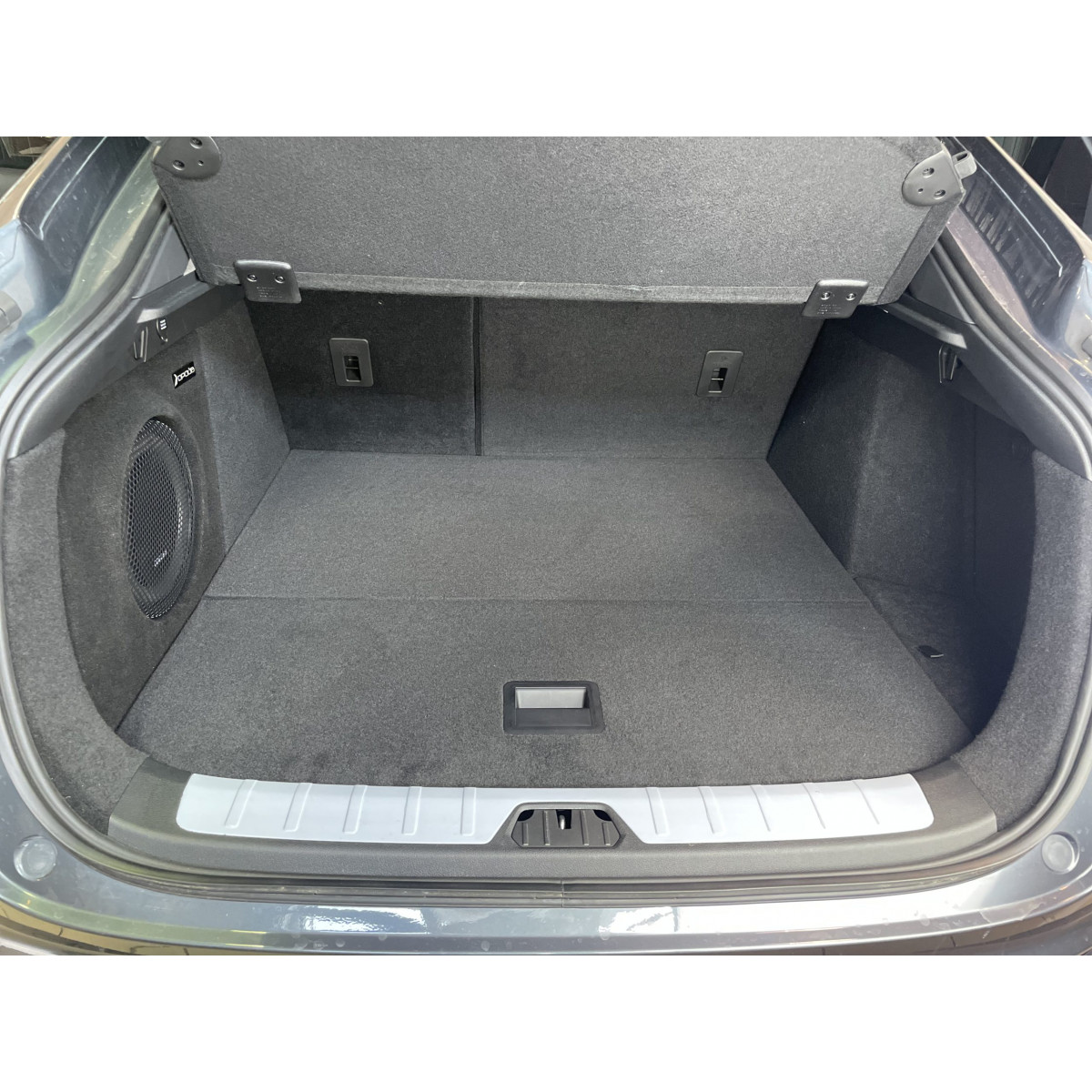 Короб стелс Geely Tugella (2019-н.в.) под 10