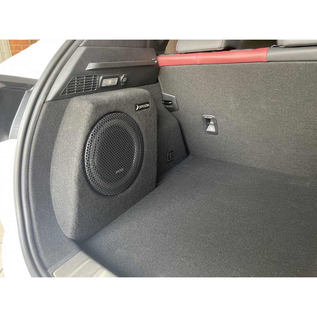 Короб стелс Geely Coolray (2019 - н.в.) под 10