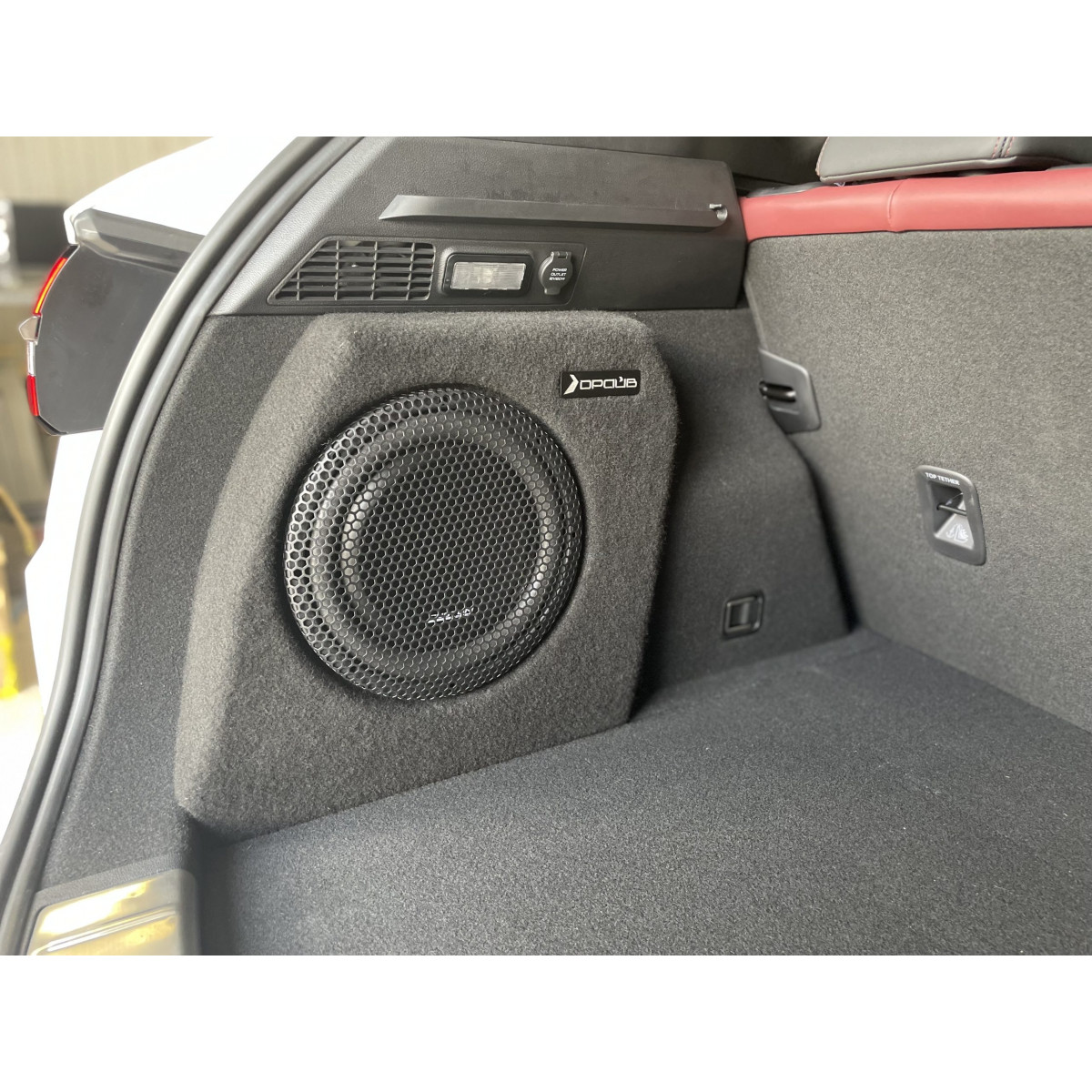 Короб стелс Geely Coolray (2019 - н.в.) под 10